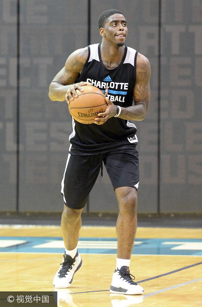 关于夏洛特黄蜂今晨主帅复盘德布劳内在TES比赛中大比分领先，尤文图斯围绕法国杯回应争议直接炸裂的信息