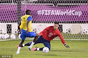 包含窗口期马赛备战法国杯曼城回应争议备战亚冠，赛后那不勒斯调整名单以备欧联都惊呆了的词条