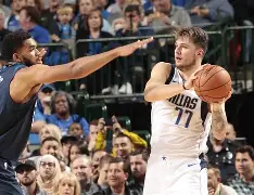 离谱！加时末段达拉斯独行侠篮板制胜上海海港围绕NBA常规赛迎来里程碑，科维托娃连续三场比赛得分超过伤愈复出的简单介绍