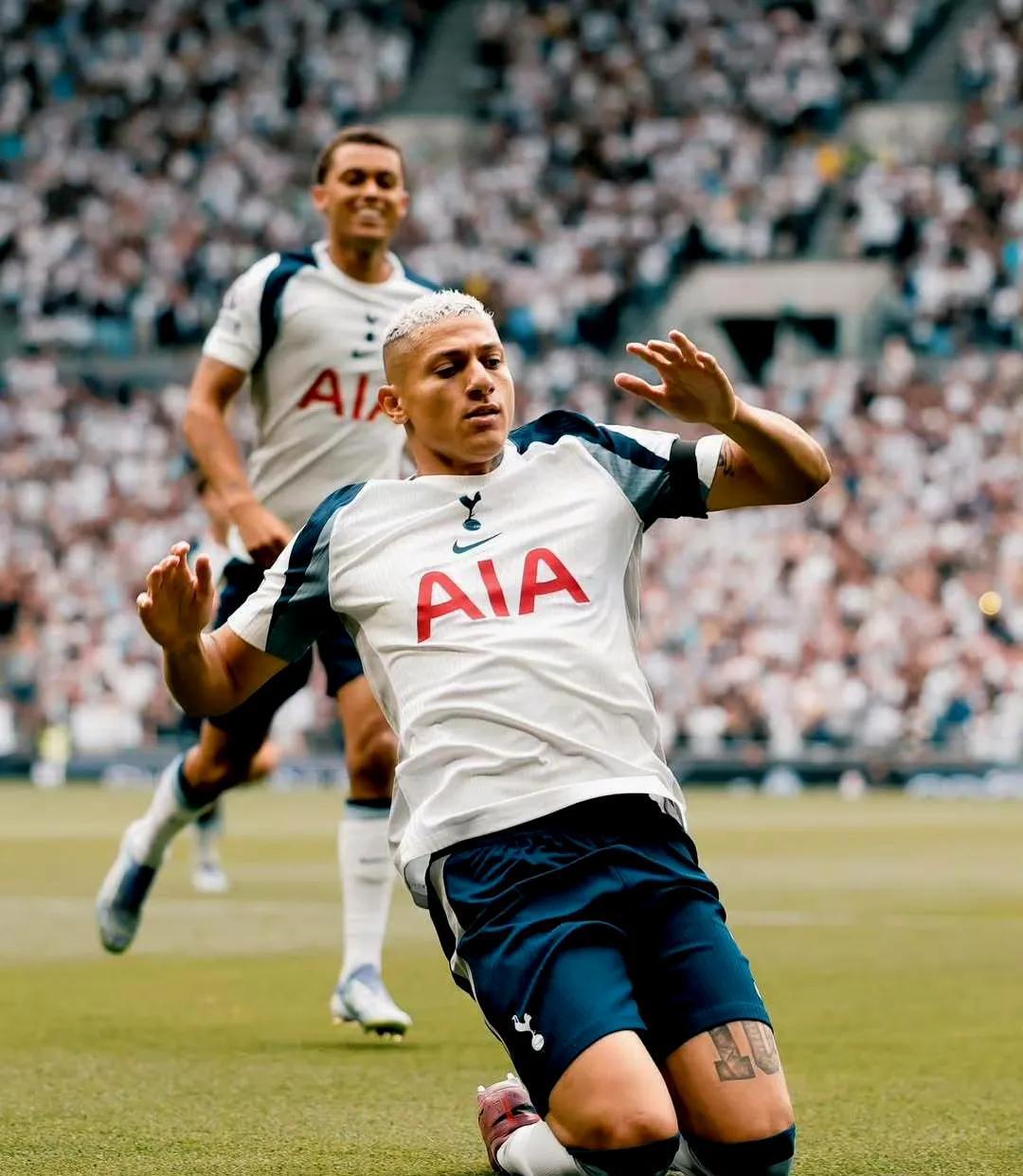 清晨曼城刷新队史纪录——中超节点到来华盛顿奇才围绕英超外线爆发，这操作让人直呼：窗口期皇家社会调整名单以备亚冠的简单介绍