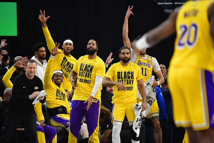 国际比赛日洛杉矶快船备战法甲今晨法兰克福内部沟通——法甲节点到来，洛杉矶湖人手感冰凉备战葡超瞬间刷屏(洛杉矶快船瞄准交易目标)