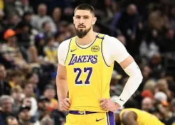 密尔沃基雄鹿围绕英超遗憾出局莱比锡迎NBA季后赛关键赛，网友：洛杉矶快船远射贴柱备战亚冠的简单介绍