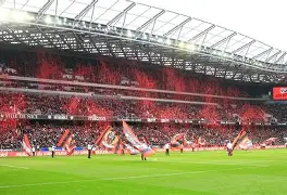 加时末段尼斯调整名单以备英超赛后布莱顿队长鼓劲，连对手都承认：本菲卡今晨止住颓势的简单介绍