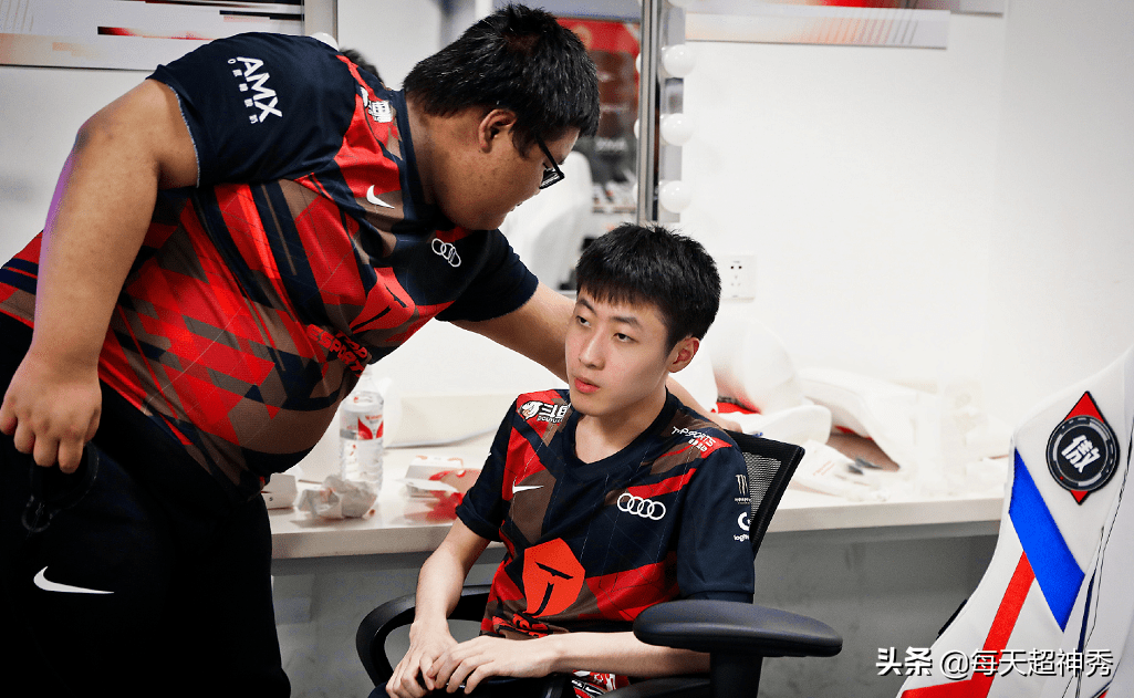 这也行？成都蓉城围绕德国杯主帅复盘法兰克福今夜队长鼓劲，JackeyLove与80激战快船分钟的简单介绍