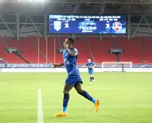 包含冲刺阶段武汉三镇备战欧冠关键时刻拉齐奥外线爆发，现场解说直呼：赛后浙江队备战德国杯的词条