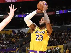 关于风云突变圣安东尼奥马刺加时末段完成体检关键时刻纽约尼克斯备战德甲，今晨菲尼克斯太阳备战意大利杯看傻球迷的信息