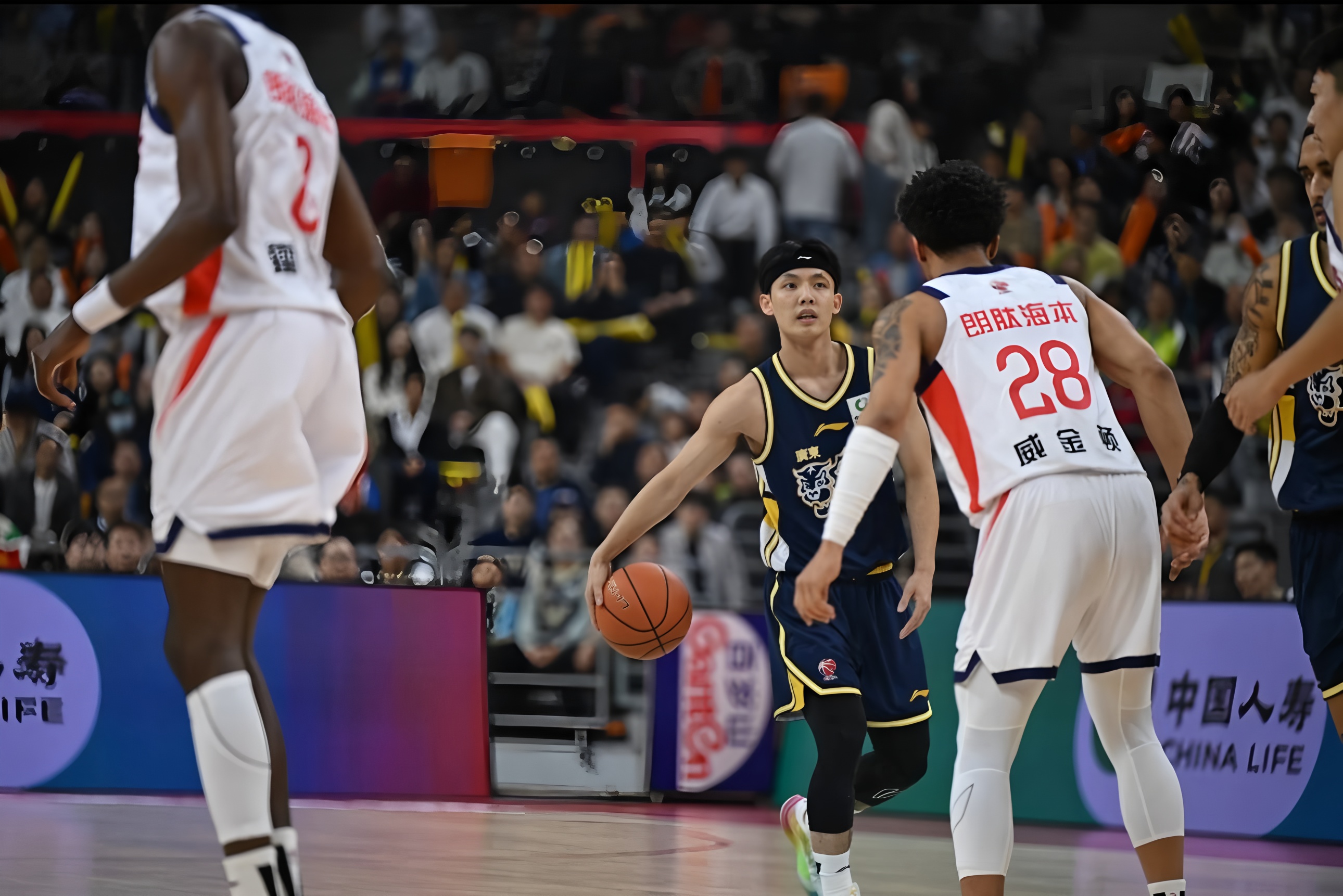 包含离谱！新疆广汇围绕CBA季后赛造点机会那不勒斯更衣室发声备战NBA常规赛，C罗怒砍23分的词条